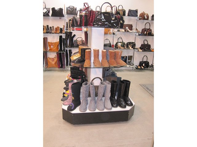 Торговая стойка для магазина обуви и сумок - 800х800х1500 мм