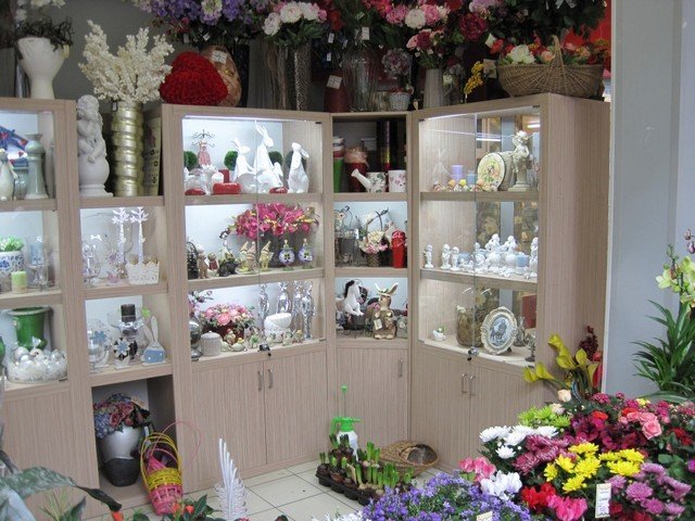 Bufl ru интернет магазин. Оборудование для магазина цветы. Оборудование для цветочного бутика. Мебель для флористов. Мебель для цветочного магазина б/у.